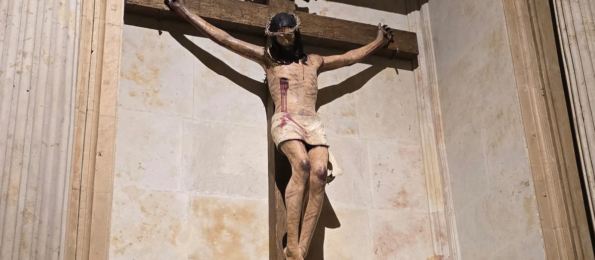 Imagen del Cristo novohispano que se encuentra en la Catedral de Salamanca