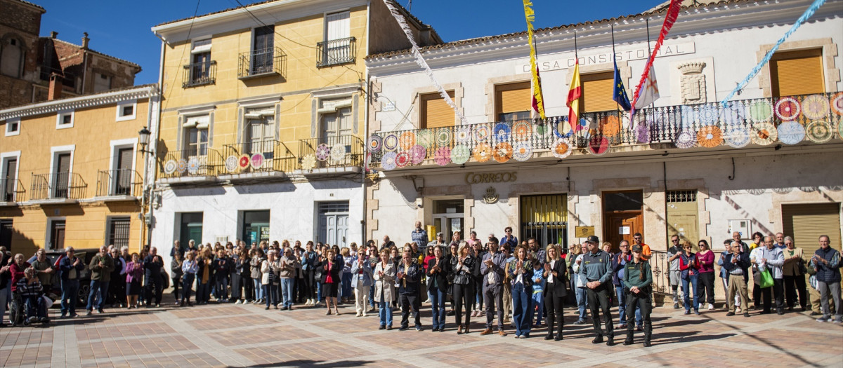 (Foto de ARCHIVO)
Concentración por el asesinato machista en Valverde del Júcar