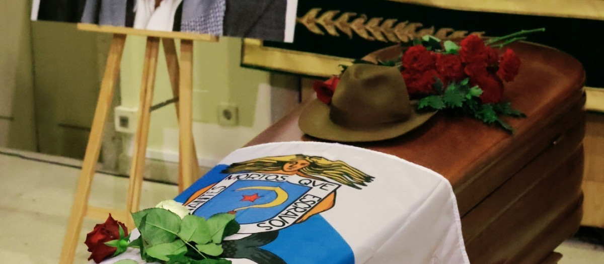 Féretro de Xosé Manuel Beiras en el acto de homenaje en el Museo do Pobo Galego

CÉSAR ARXINA - EUROPA PRESS
09/10/2026
