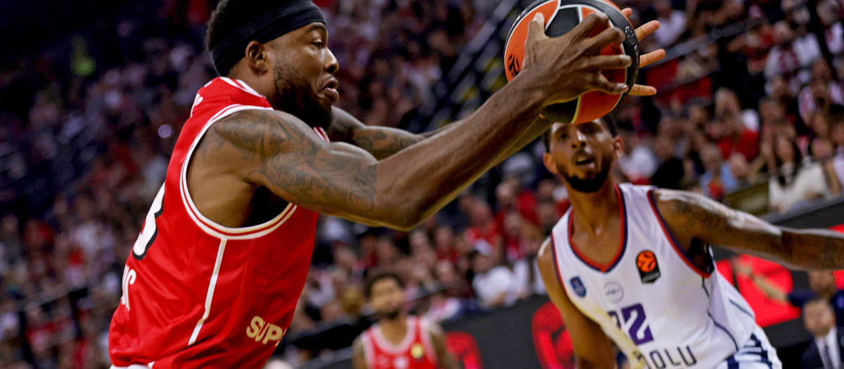 Olympiacos Piraeus vs Anadolu Efes
