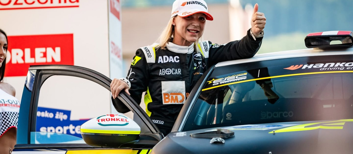 La piloto Christina Ettel en una carrera celebrada en Viena en septiembre de 2025.