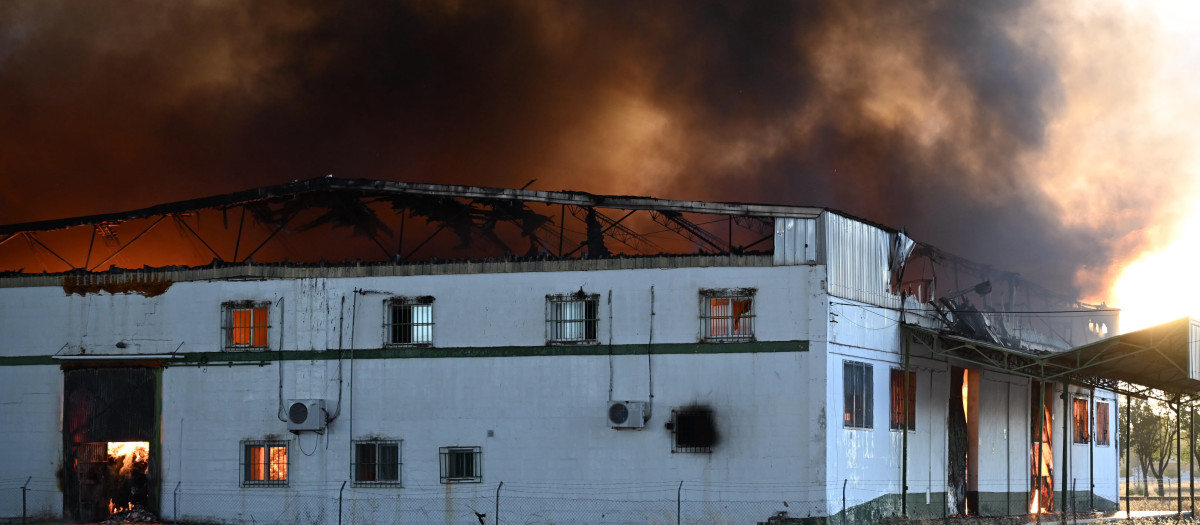 Nave incendiada