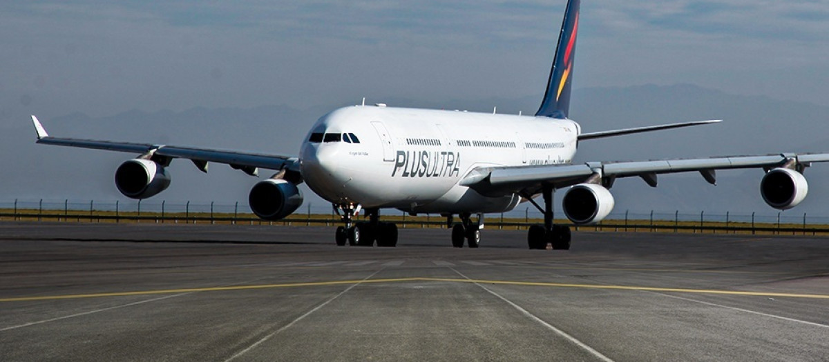 Un avión de la compañía Plus Ultra.