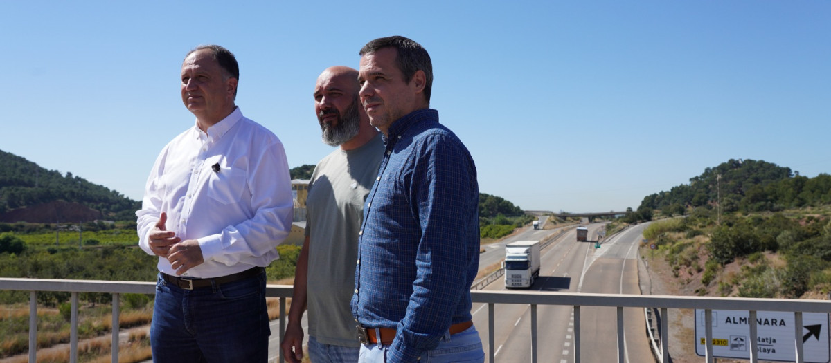 Aguilella y los concejales del PP de Almenara visitan la N-340
