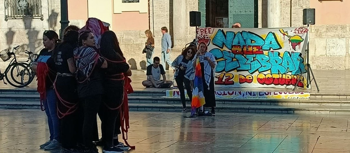 Imagen de la concentración celebrada este lunes en Valencia
