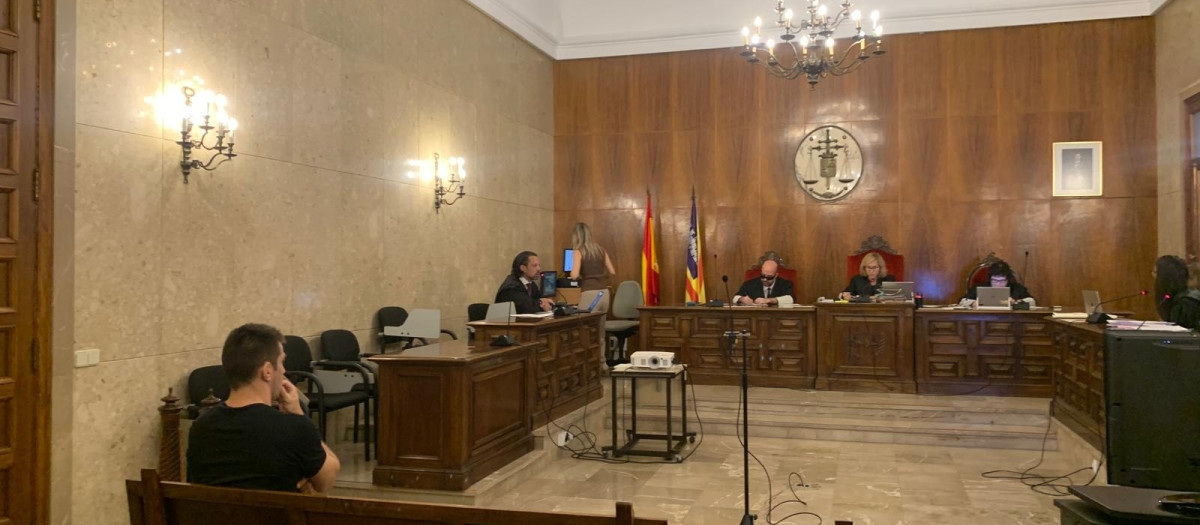 El acusado, este miércoles en el banquillo

EUROPA PRESS
14/10/2026