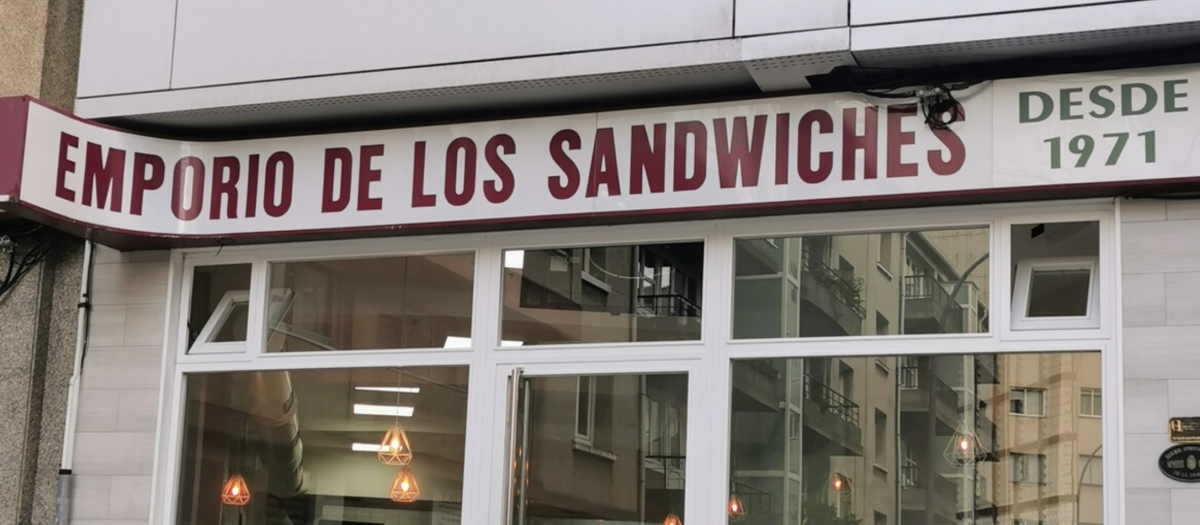 Fachada del local del Emporio de los Sándwiches