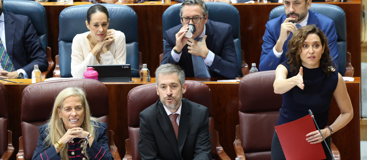 La presidenta de la Comunidad de Madrid, Isabel Díaz Ayuso, en la Asamblea