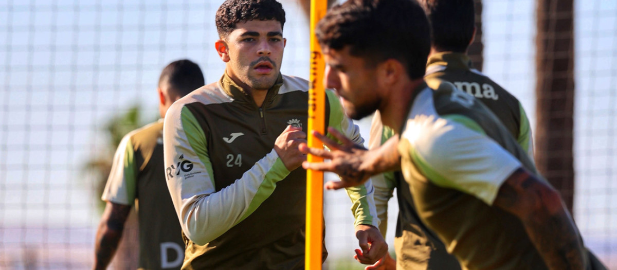 Salim El Jebari trabajando esta semana en un entrenamiento