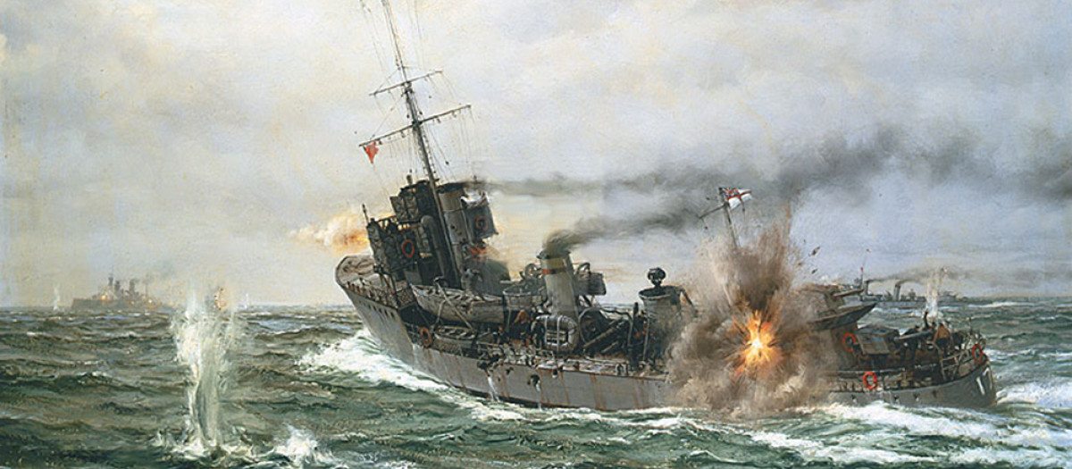 El destructor británico HMS Strongbow (clase M) bajo ataque durante la Primera Guerra Mundial
