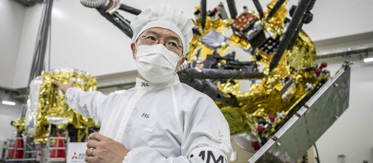 (FILES) Yasuhiro Kawakatsu, director del proyecto de la misión Mars Moons eXploration