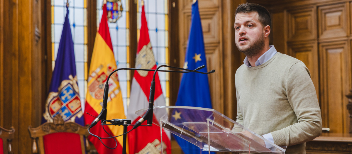 Álvaro Bilbao, en el Ayuntamiento de Palencia en una foto de archivo