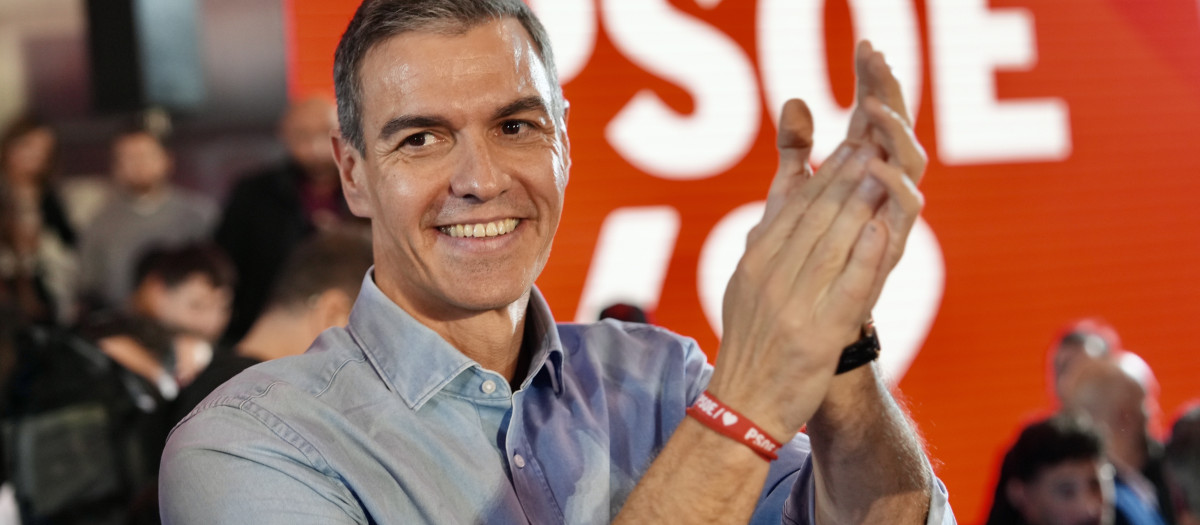 El presidente del Gobierno, Pedro Sánchez, durante un acto político de precampaña