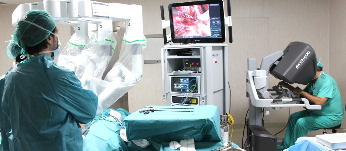 Robot Da Vinci del Hospital Quirónsalud Cordoba