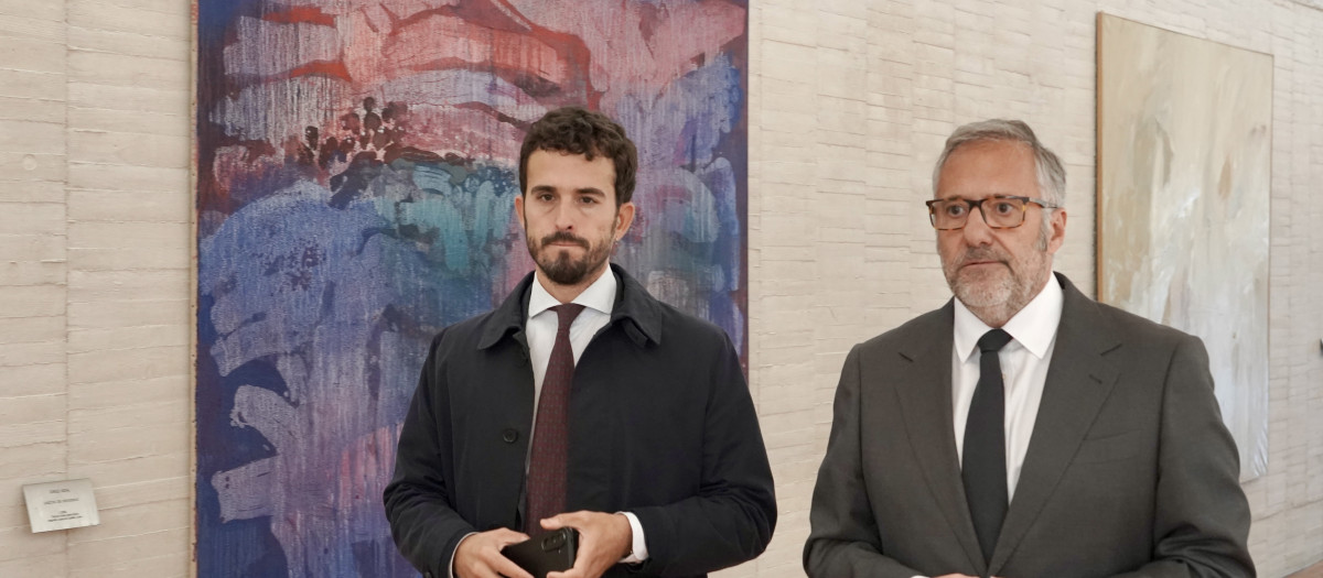 El diputado de Vox, Carlos Hernández Quero, junto al vicepresidente Carlos Pollán, en Valladolid este miércoles