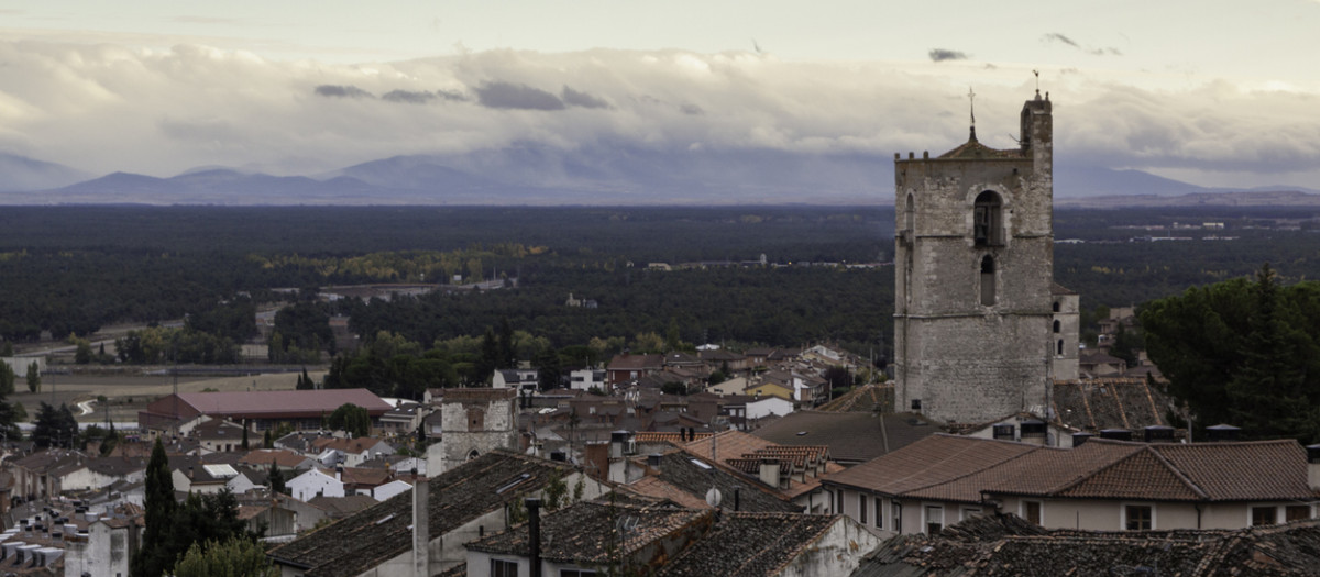 Vista de la localidad segoviana de Cuéllar, que ha registrado este jueves la temperatura mínima de Castilla y León