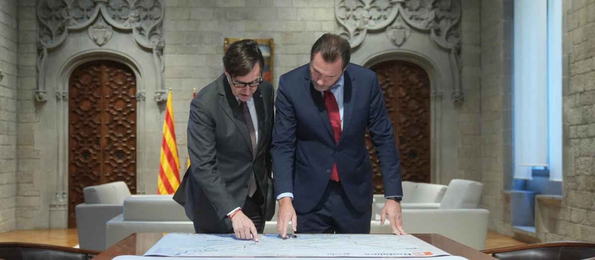 El presidente de la Generalitat y el ministro de Transportes, esta mañana, en Barcelona