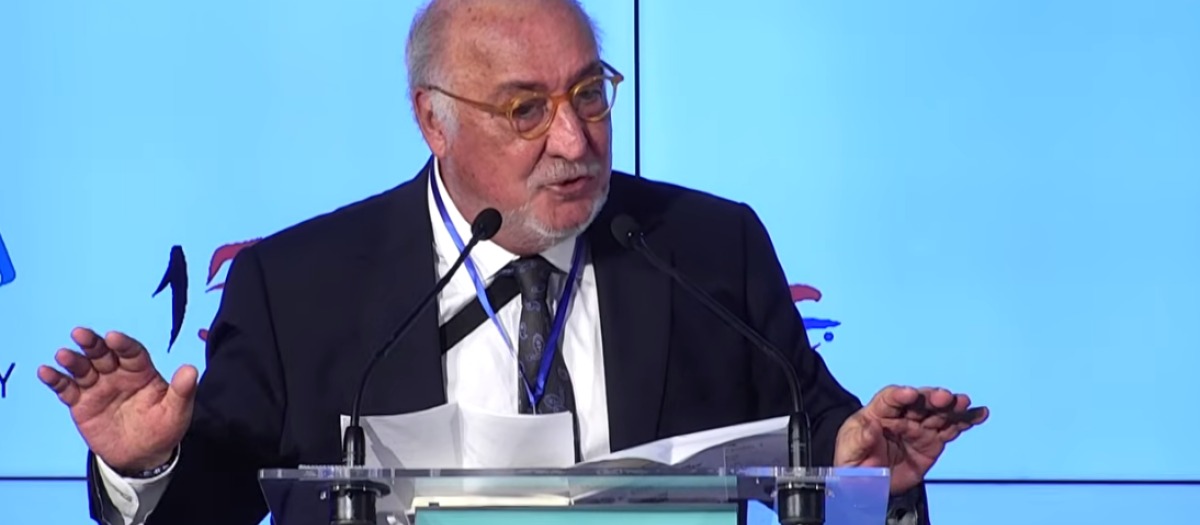 Pere Navarro durante su intervención