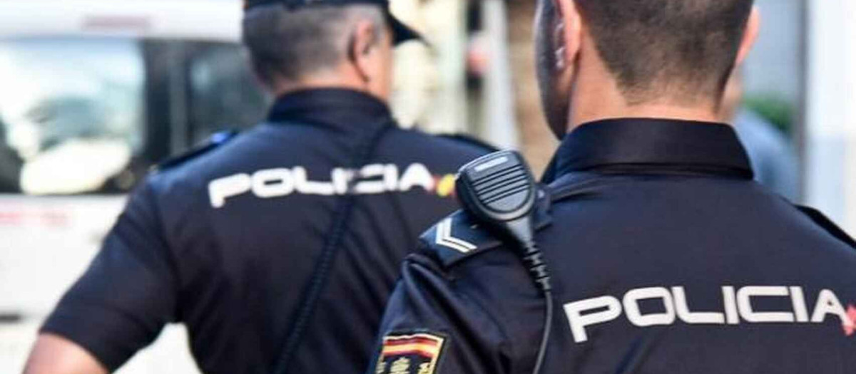 Un juez de Porriño (Pontevedra) investiga un chat de hasta 300 policías por compartir fotos de detenidos y datos confidenciales