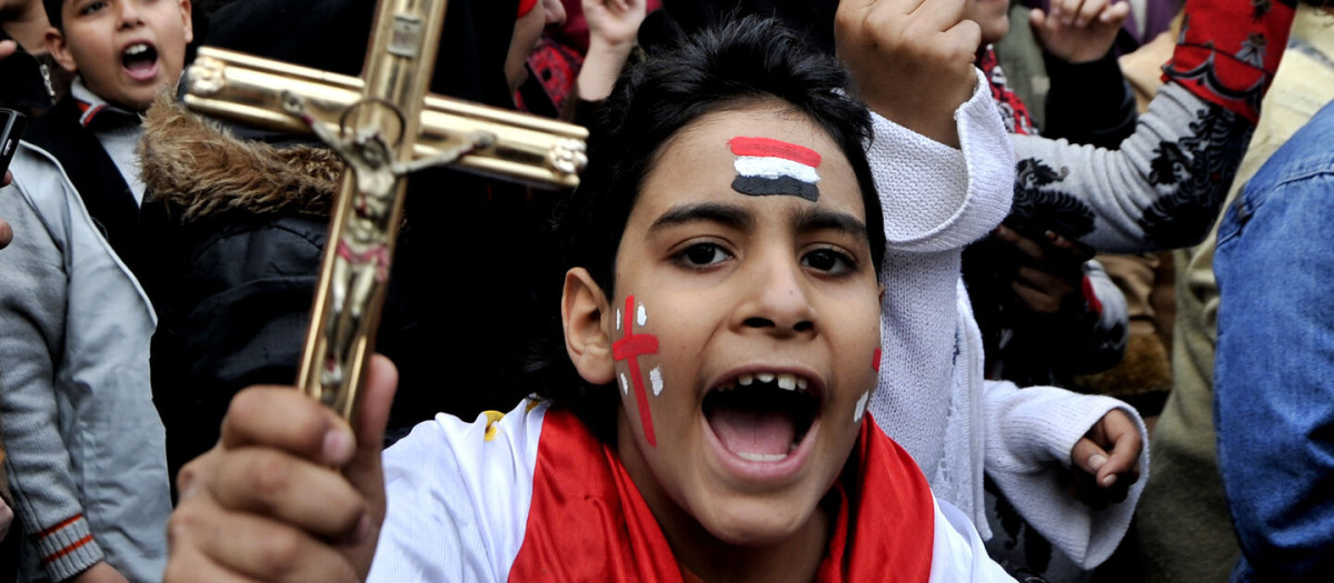 Un niño copto, durante una manifestación en Egipto en favor de la libertad religiosa