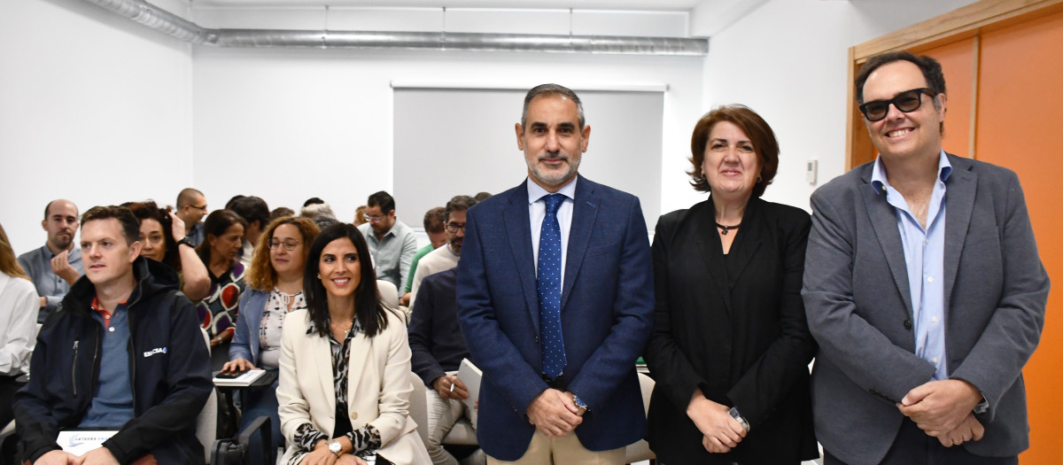 Encuentro entre Iquema y Emacsa