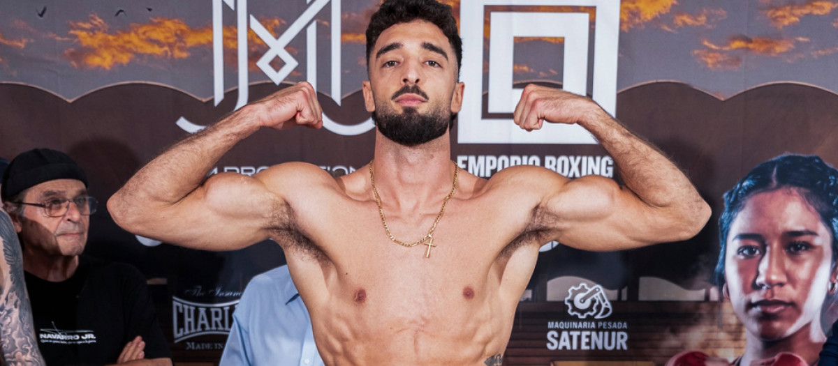 José Luis Navarro Jr. en el pesaje de su anterior combate