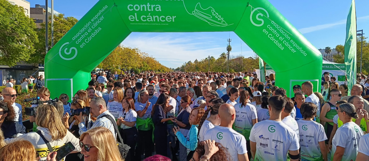 Salida de la Carrera contra el Cáncer en Córdoba