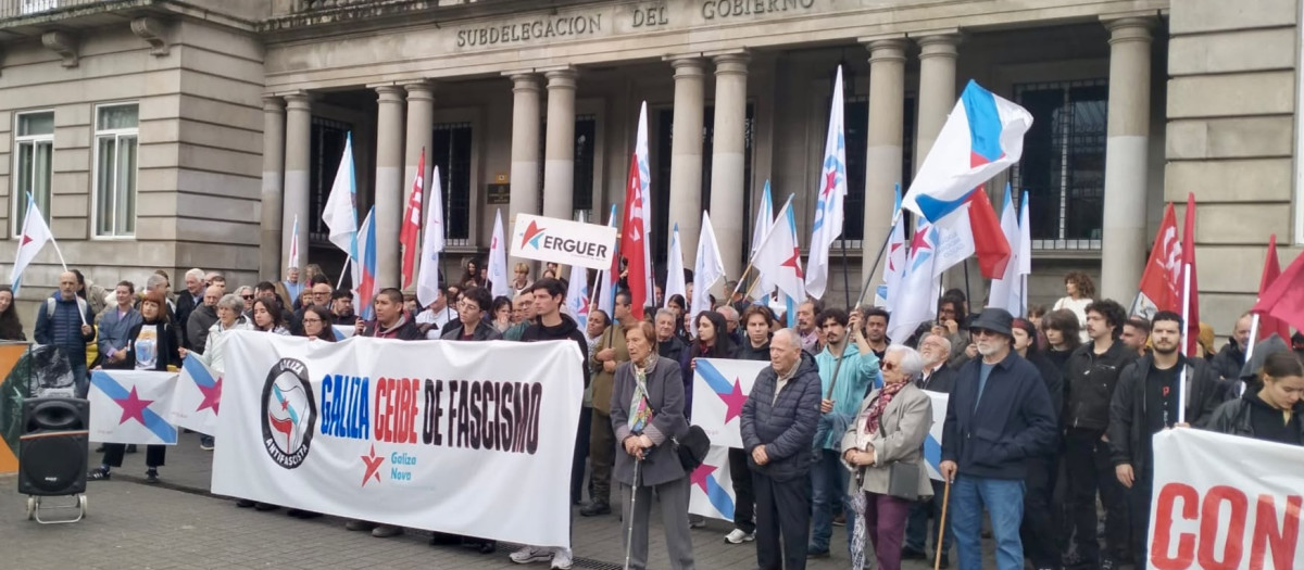 Radicales vuelven a concentrarse en La Coruña contra «la represión policial del fascismo españolista»