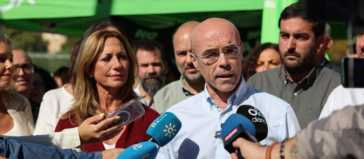 Imagen del jefe de la delegación de Vox en Bruselas y coordinación Nacional Jurídico, Jorge Buxadé, en una atención a los medios.

REMITIDA / HANDOUT por VOX
Fotografía remitida a medios de comunicación exclusivamente para ilustrar la noticia a la que hace referencia la imagen, y citando la procedencia de la imagen en la firma
25/10/2026