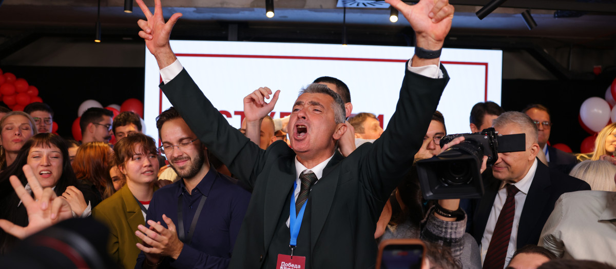 El candidato de la Lista de Estudiantes, Ilija Srdanovic, tras conocerse la victoria