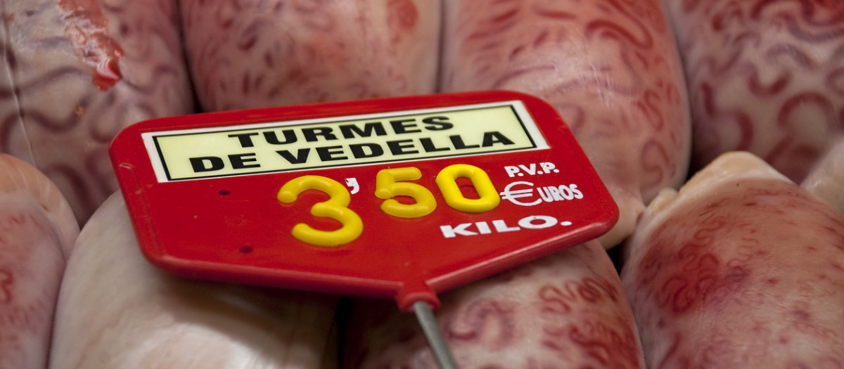 Casquería en una carnicería de Barcelona