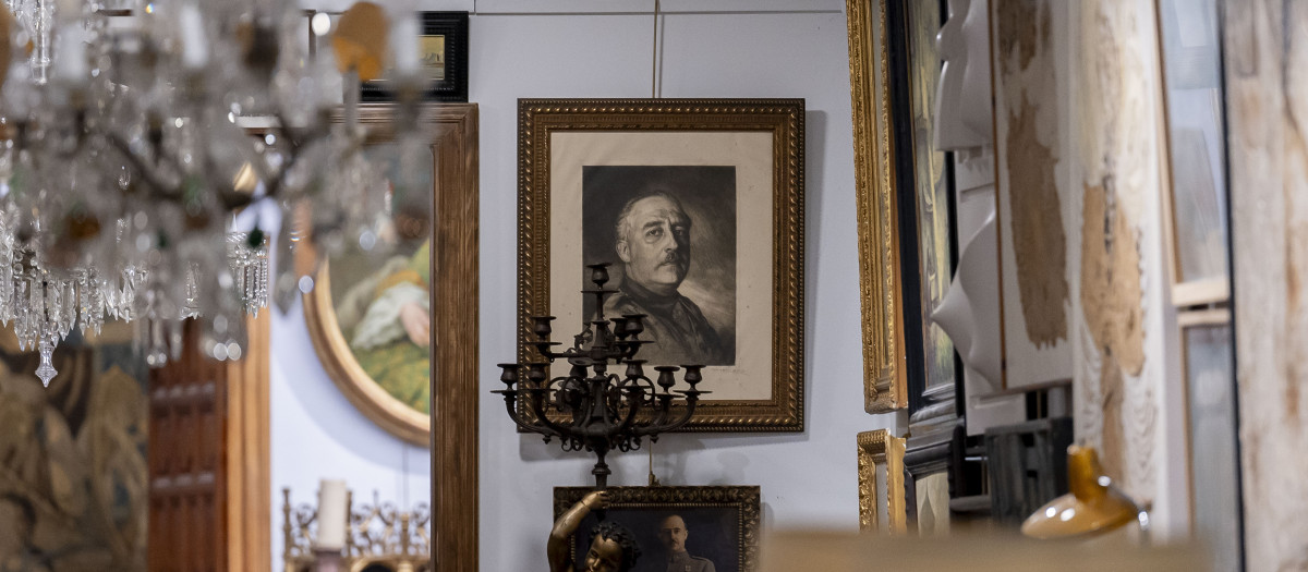 Los objetos que los Franco retiraron del Pazo de Meirás salen a subasta