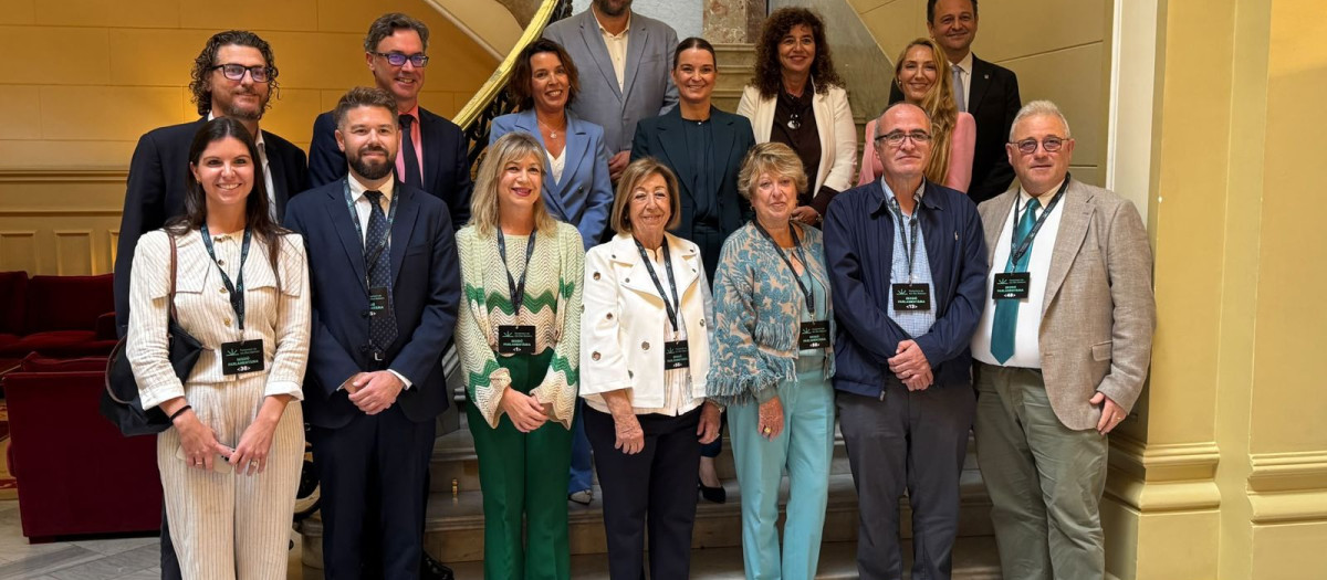 Diputados y miembros del Consejo Asesor
