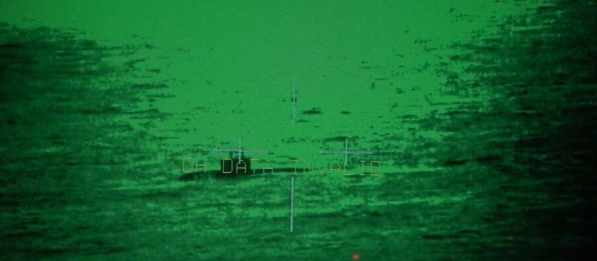 Un submarino ruso de la clase Kilo en el Alto Norte, observado por el Grupo Marítimo Permanente de la OTAN 1 (SNMG1)