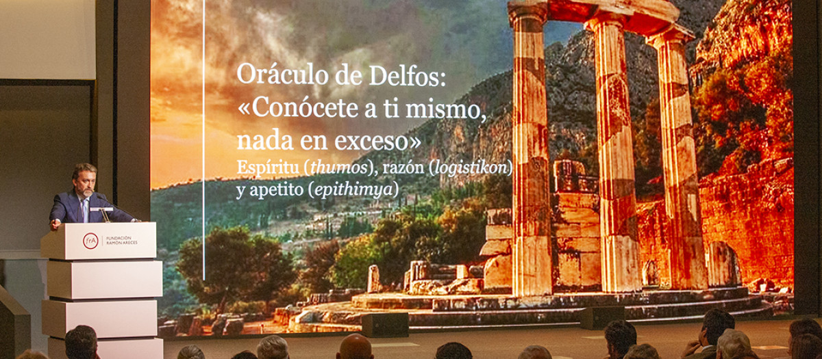 Conferencia Ignacio de la Torre premio Historia de las Órdenes Españolas