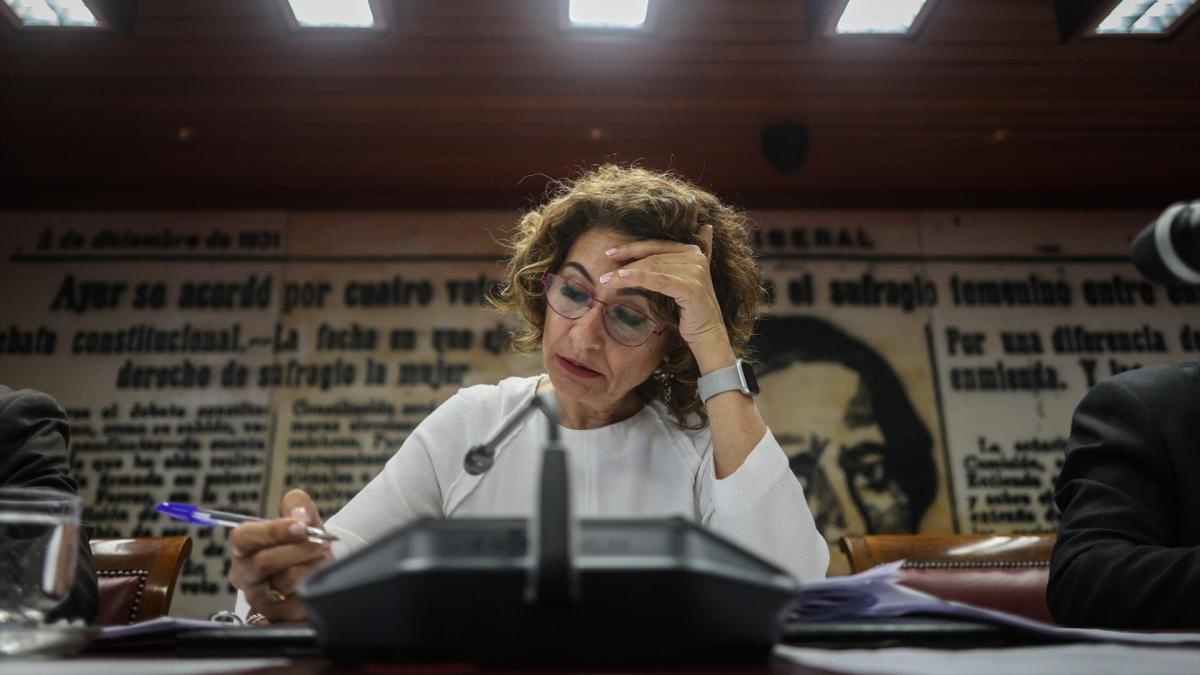 La Junta Electoral da la razón al PP y Montero comparecerá el lunes en la comisión SEPI del Senado