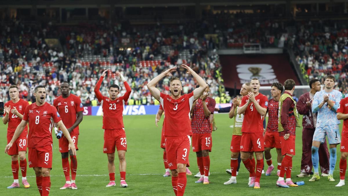 Suiza se impone ante Argelia y por primera vez en su historia supera una ronda de eliminación directa