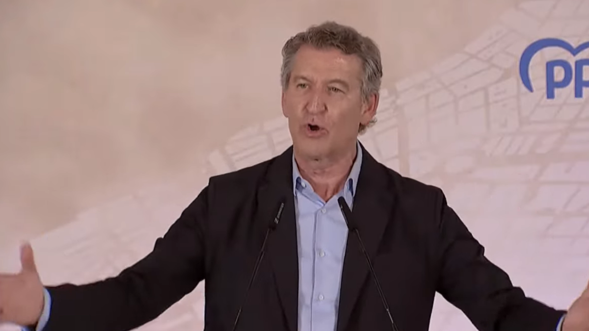 Feijóo acusa a Sánchez de atacar a los jueces: «Los demócratas respetamos las sentencias y punto»