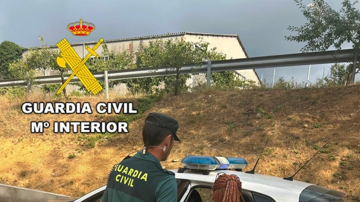 Detenida una mujer en Fabero (León) acusada de estafar 25.000 euros a una anciana