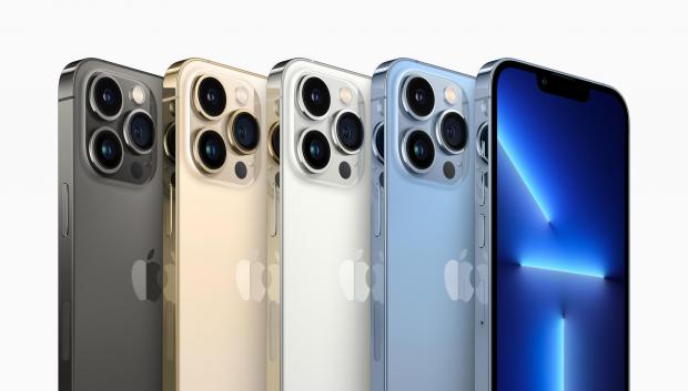 Los iPhone 13 Pro se presentan en cuatro colores