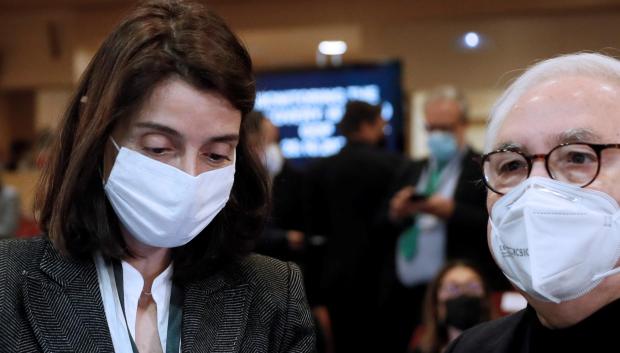 Pilar Llop junto al ministro Castells.