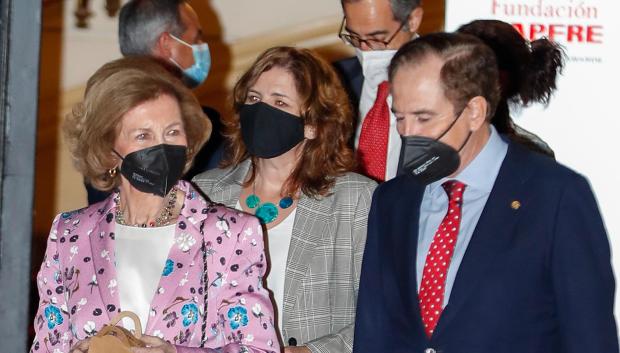 Doña Sofía en la entrega de los Premios Sociales de la Fundación Mapfre.