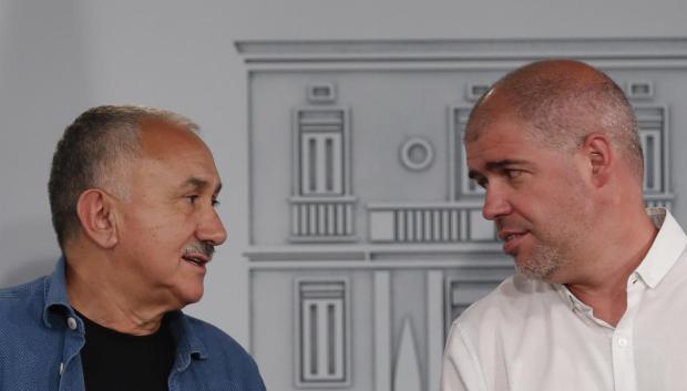 Los líderes sindicales de UGT, Pepe Álvarez, y de CCOO, Unai Sordo