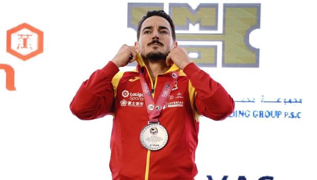 El karateca Damián Quintero lleva 6 medallas mundiales