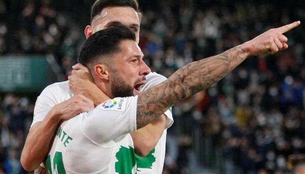 El delantero Tete Morente marcó el segundo gol del encuentro para su equipo