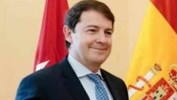 Las claves de la jugada de Mañueco: jaque al PSOE, estocada a Cs y cortocircuito a Ayuso