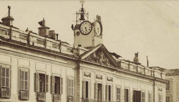 Fachada del edificio de Gobernación en la Puerta del Sol de Madrid (1860)