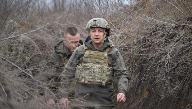El presidente Zelenski visita la línea de contacto en Donbás