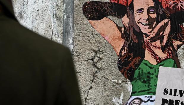 «Silvia for President», reza un mural en las calles de Milán