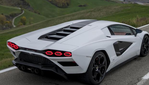 Lamborghini Countach LP 800-4